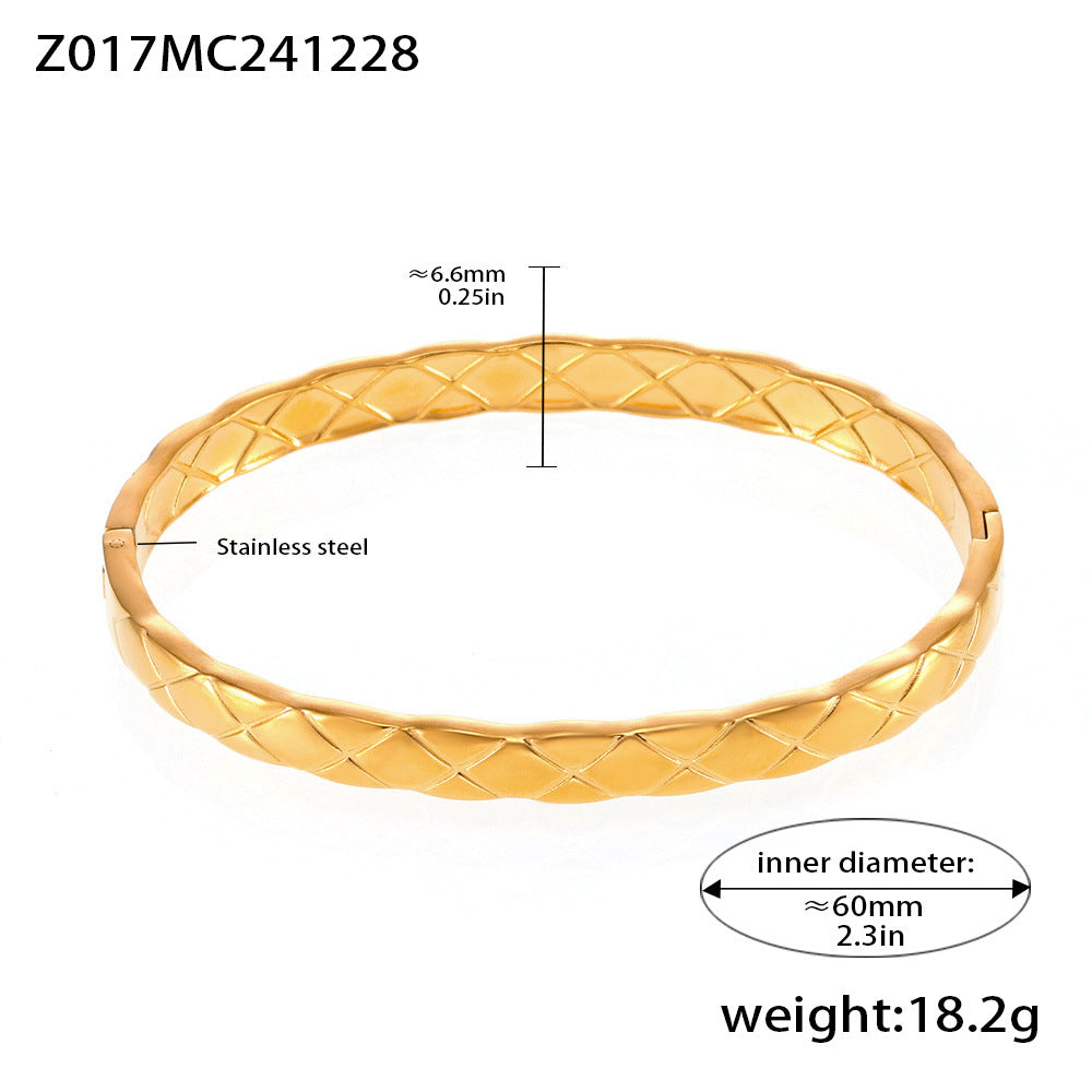 B廠-高版本小香菱格卡扣手鐲PVD電鍍18K真金工廠批發個性歐美風「Z017」25.01-1