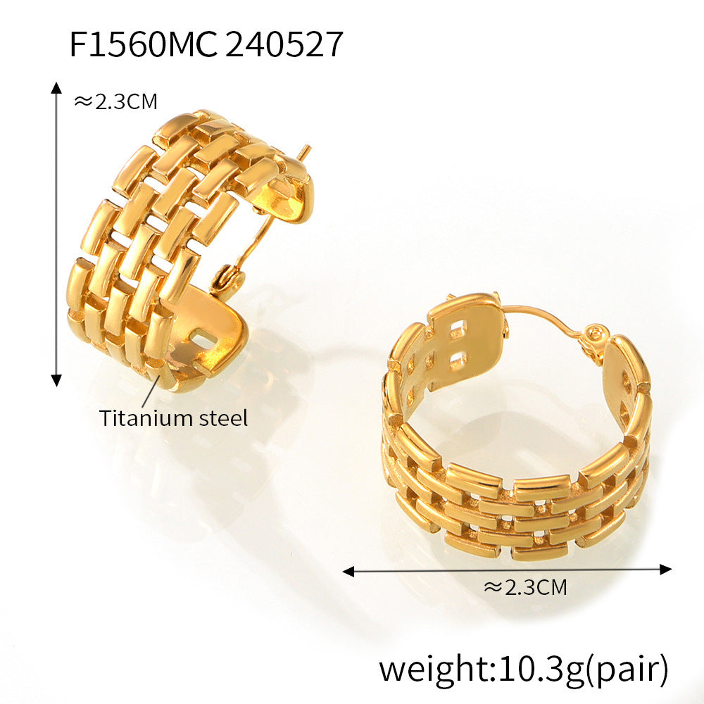B廠-跨境歐美ins風鏈條纏繞拼接C形鈦鋼耳扣女設計鏤空格紋不褪色耳環「F1560」24.05-5