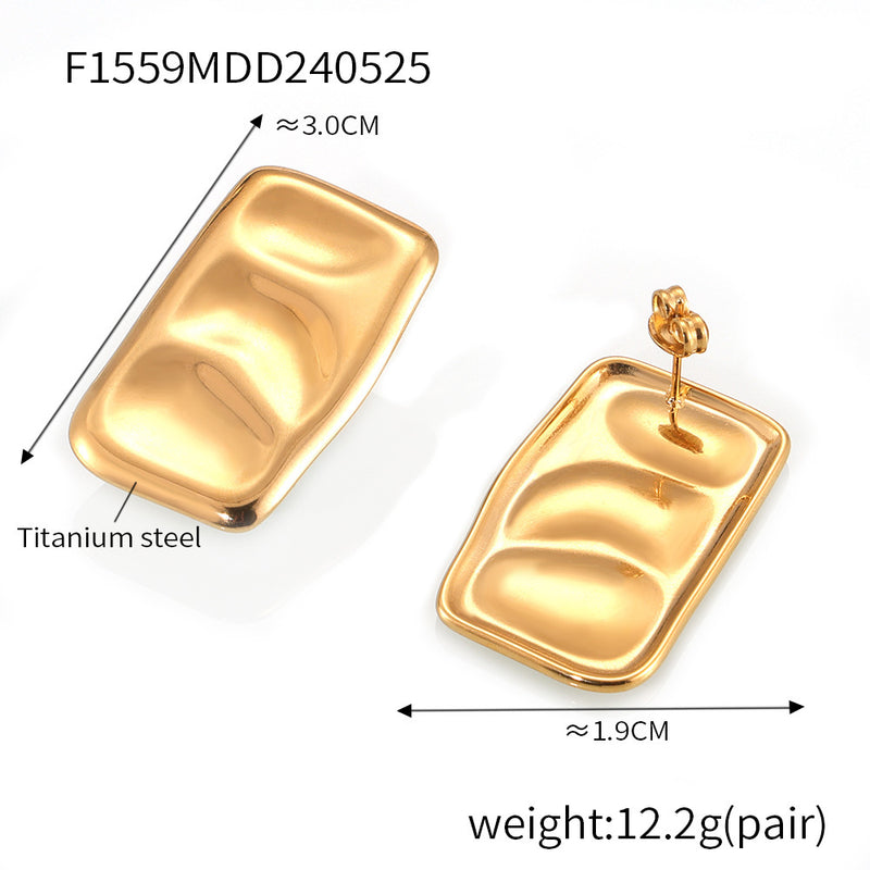 B廠-夏季潮流誇張個性幾何方形褶皺紋理耳環小眾設計鈦鋼鍍18k金耳飾「F1559」24.05-5