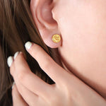B廠-小眾設計養耳個性時尚耳飾鈦鋼鍍金浮雕星星月亮氣質耳釘「F818」23.05-4 - 安蘋飾品批發