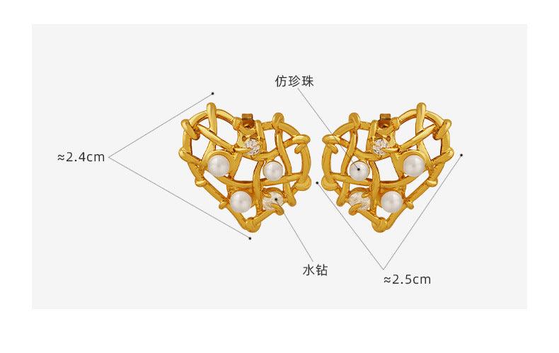 B廠-創意潮流設計感日韓ins風小眾網格狀鋯石仿珍珠心形耳釘黃銅材質「F713」23.04-1 - 安蘋飾品批發